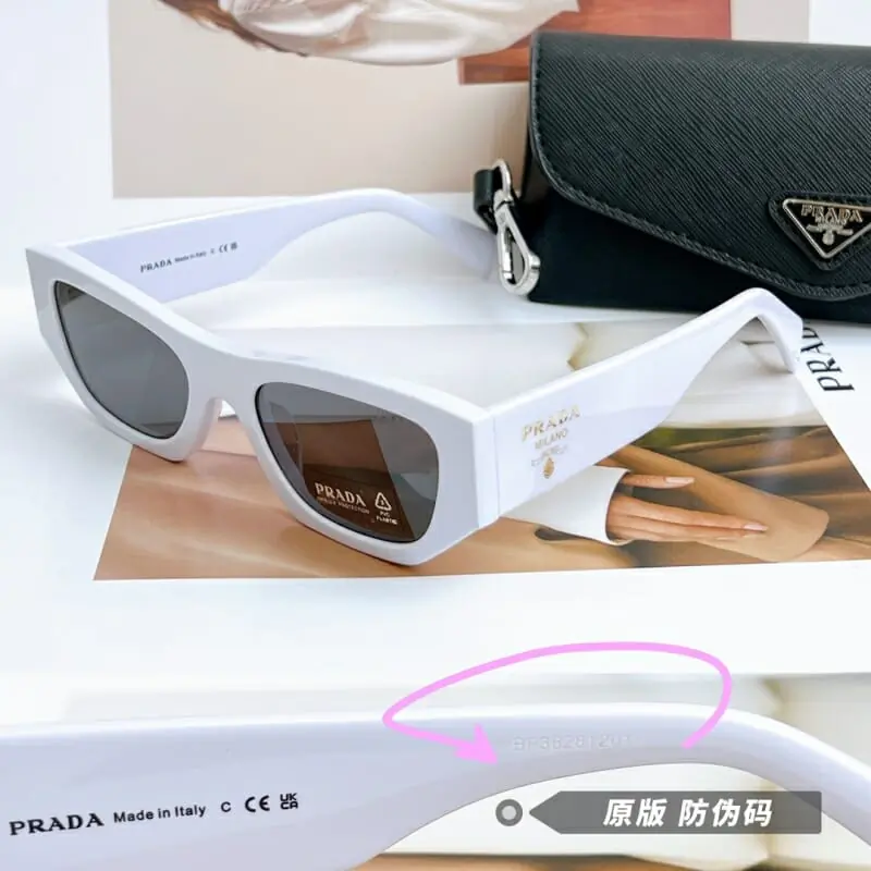 prada aaa qualite lunettes de soleil s_1214313